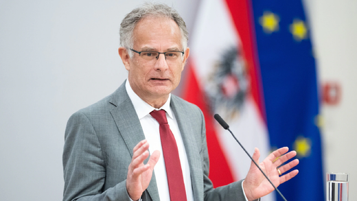 Αυστρία: Περικοπές έως 2 δισ. ευρώ στον προϋπολογισμό – Ανόητος ο πόλεμος, λέει ο ΥΠΟΙΚ