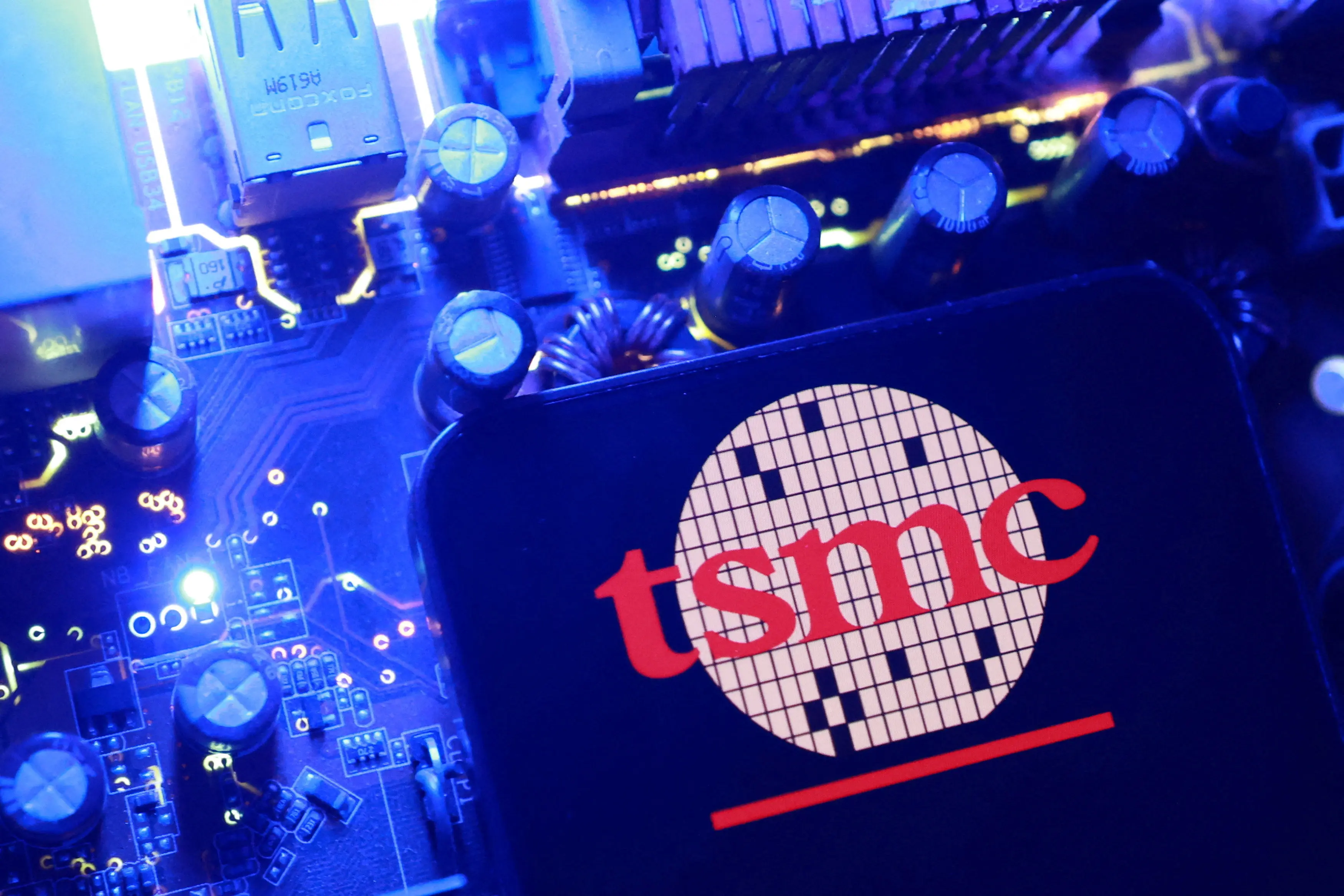 TSMC: Άλμα 45% στις μηνιαίες πωλήσεις – Παραμένει ισχυρή η ζήτηση για υποδομές AI