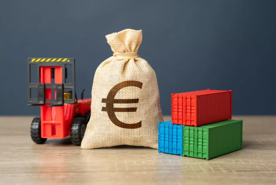 Στα €4,68 δισ. το έλλειμμα του εμπορικού ισοζυγίου