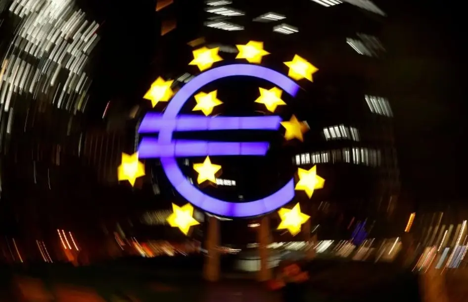 Bloomberg: Στο 0,8% η ανάπτυξη της Ευρωζώνης το 2026