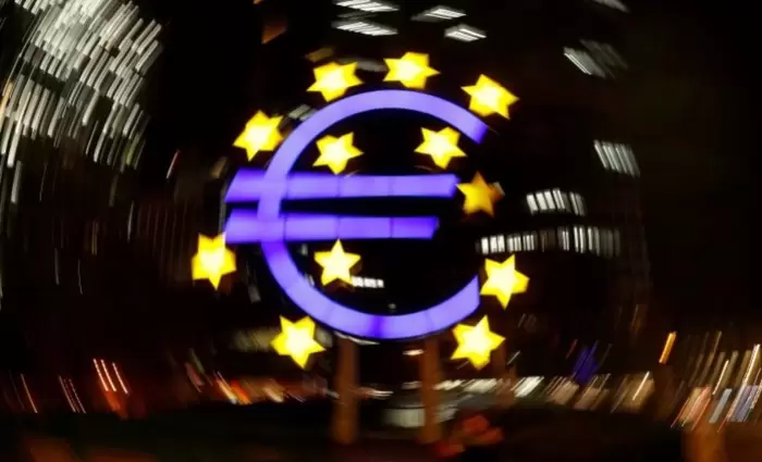 Bloomberg: Στο 0,8% η ανάπτυξη της Ευρωζώνης το 2026