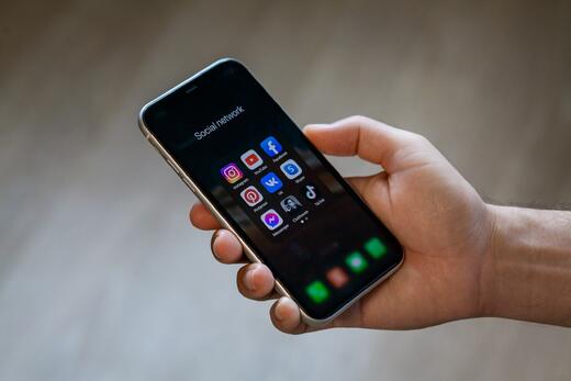 Βρετανία: Οι βουλευτές απέρριψαν την απαγόρευση των social media για παιδιά κάτω των 16 ετών