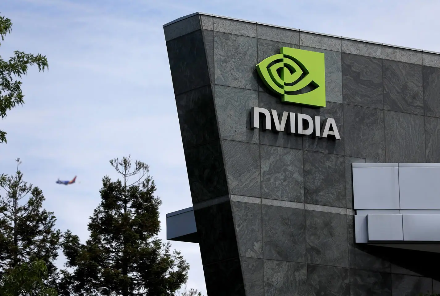 Mega deal μισού τρισ. δολαρίων της Nvidia με έξι κολοσσούς της Wall Street