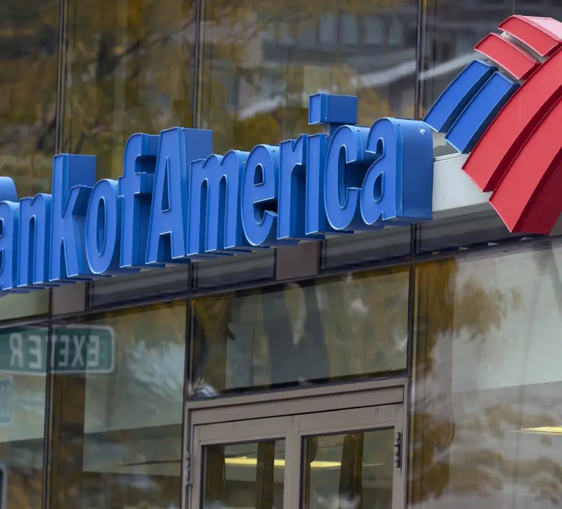 Προειδοποίηση από BofA: Οι αγορές αρχίζουν να θυμίζουν το 2008 – Ανησυχίες για τράπεζες και ιδιωτικό δανεισμό