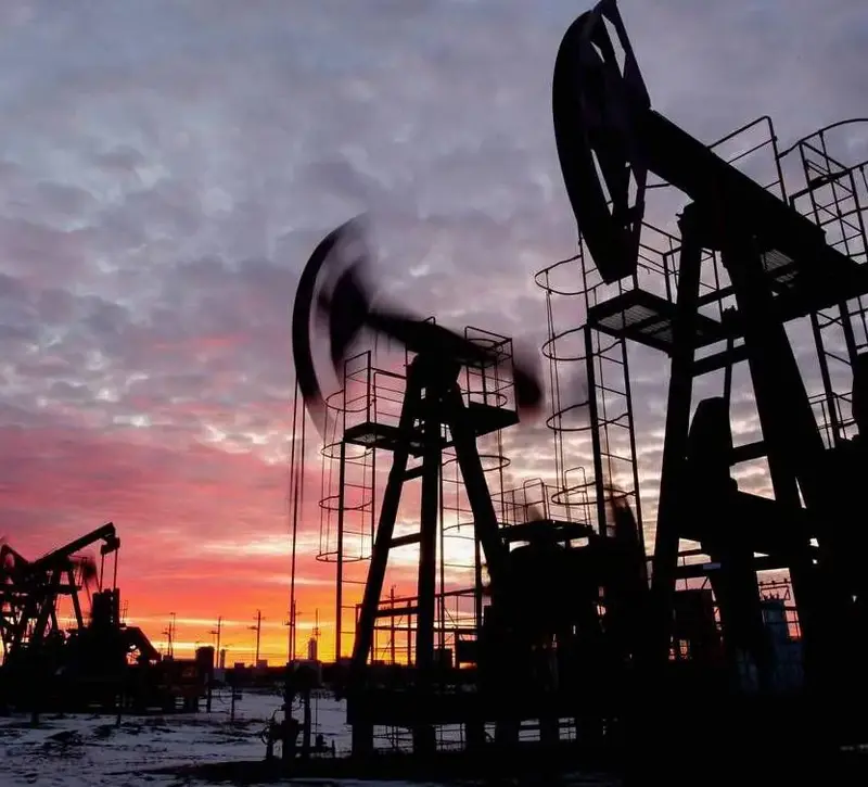 Αλμα του Brent πάνω από τα 85 δολάρια – Τεχνολογικό pressing στις ασιατικές μετοχές