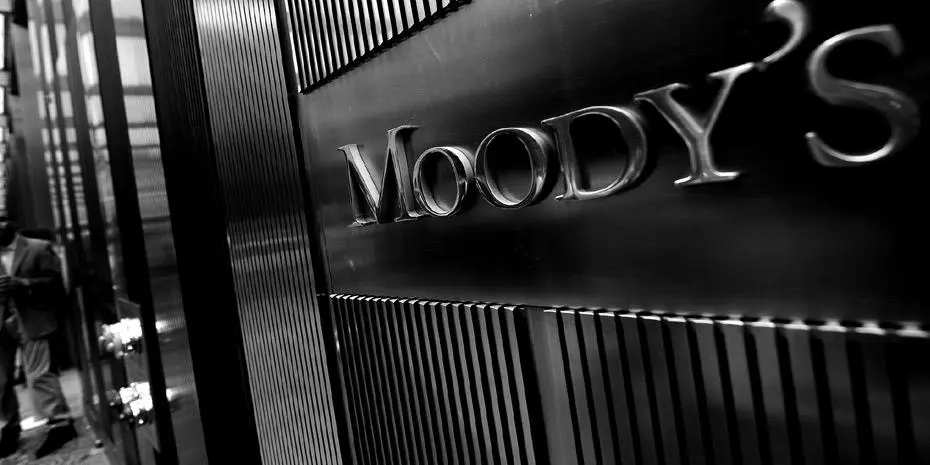 «Σιγή ασυρμάτου» από Moody's για την Ελλάδα