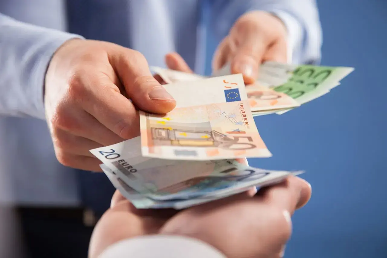Ανεβαίνει ο λογαριασμός για τις επιχειρήσεις - Στο 3,8% η αύξηση του εργατικού κόστους