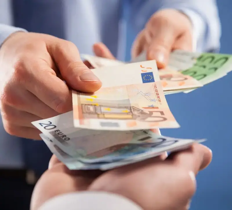 Ανεβαίνει ο λογαριασμός για τις επιχειρήσεις - Στο 3,8% η αύξηση του εργατικού κόστους