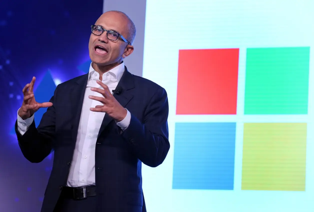 Ναντέλα (Microsoft): Προειδοποίηση στους υπαλλήλους για την ασφάλεια της τεχνητής νοημοσύνης