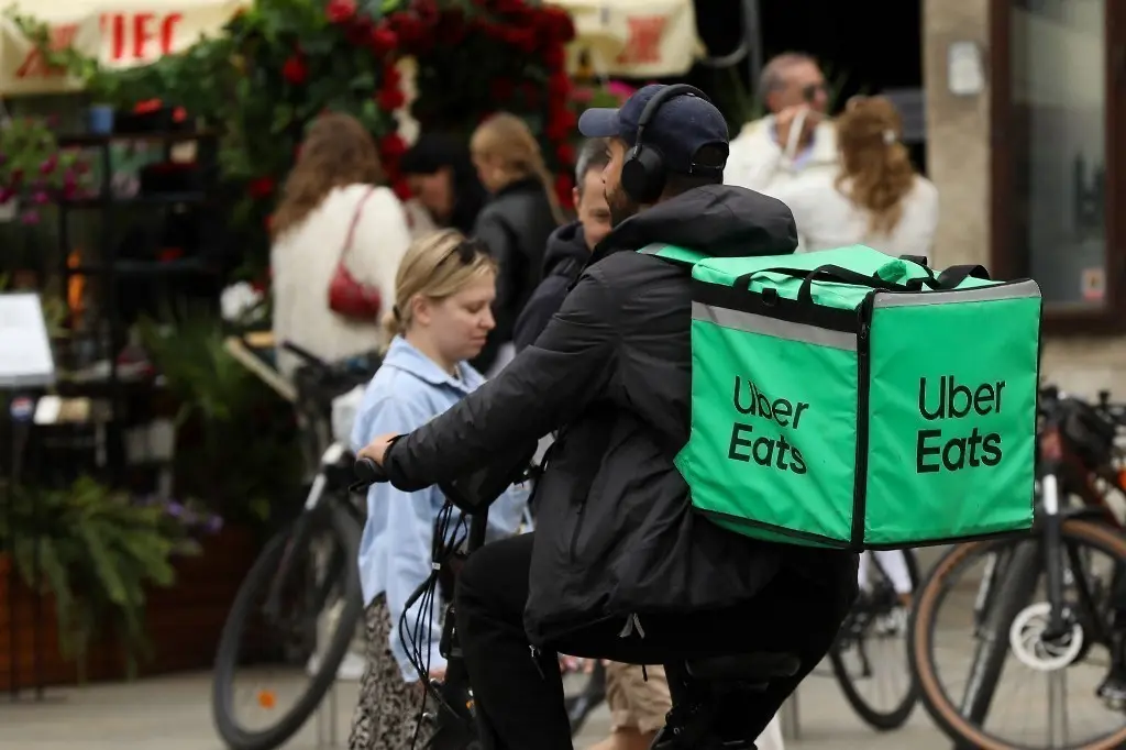 Η Uber εξαγοράζει την Delivery Hero με deal $14,8 δισ.