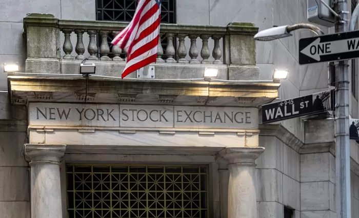 Wall Street: Σε τροχιά ανάκαμψης εν αναμονή της κρίσιμης απόφασης της Fed για τα επιτόκια