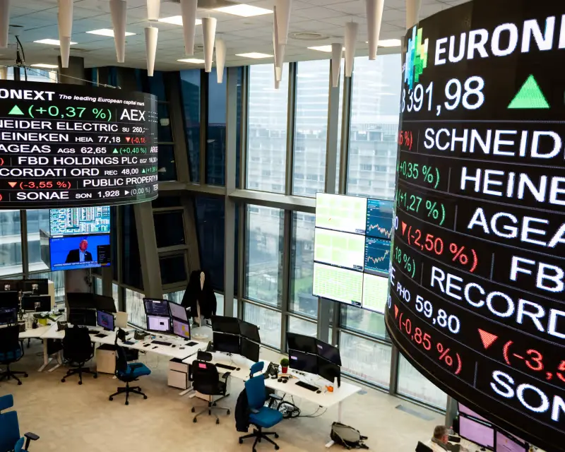 Rebound στα ευρωπαϊκά χρηματιστήρια μετά τη Fed με το βλέμμα στις γεωπολιτικές εξελίξεις