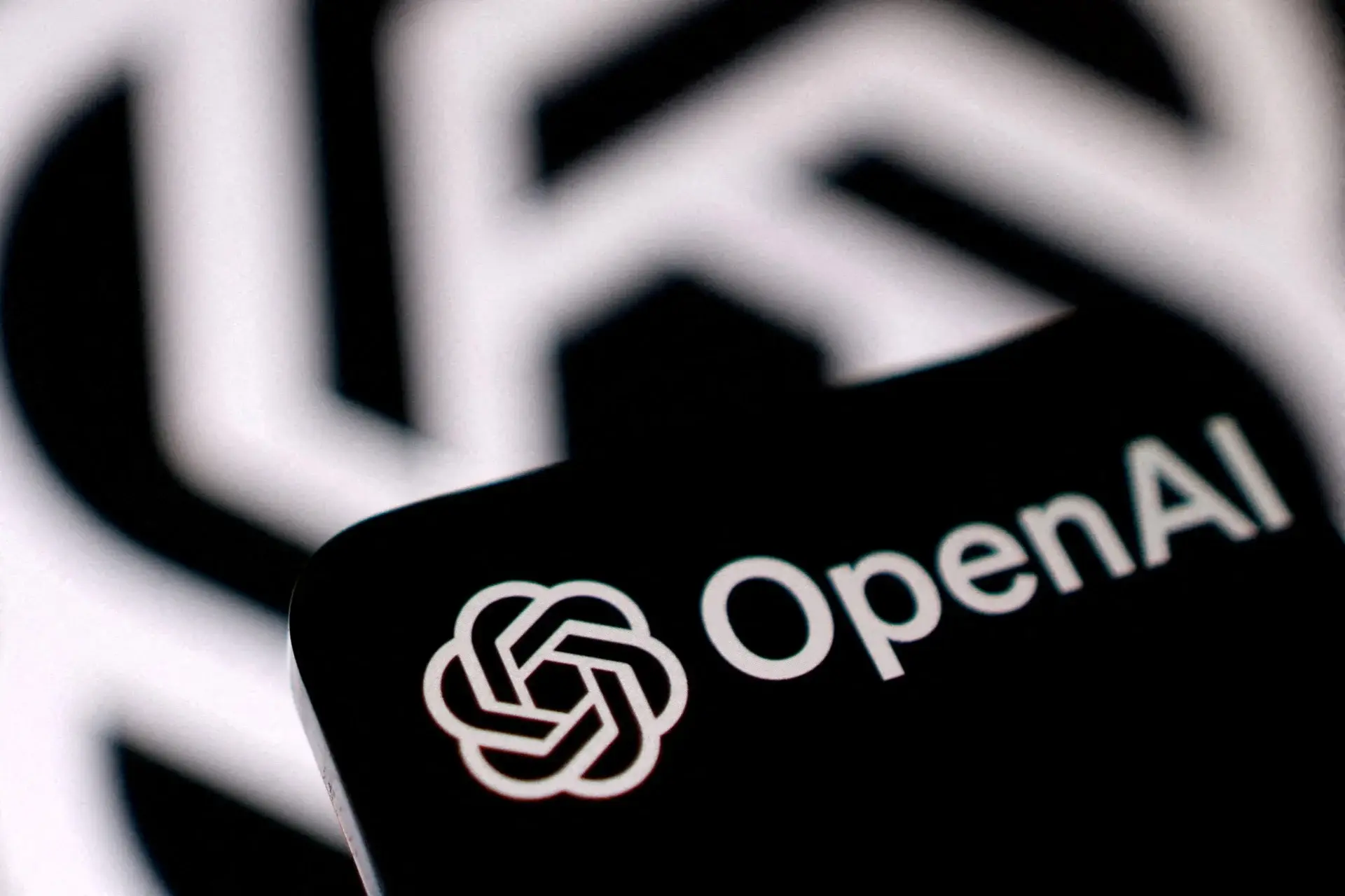 Οι AI agents της OpenAI κατασκόπευαν επί δύο μήνες την υπηρεσία που επιτέθηκαν