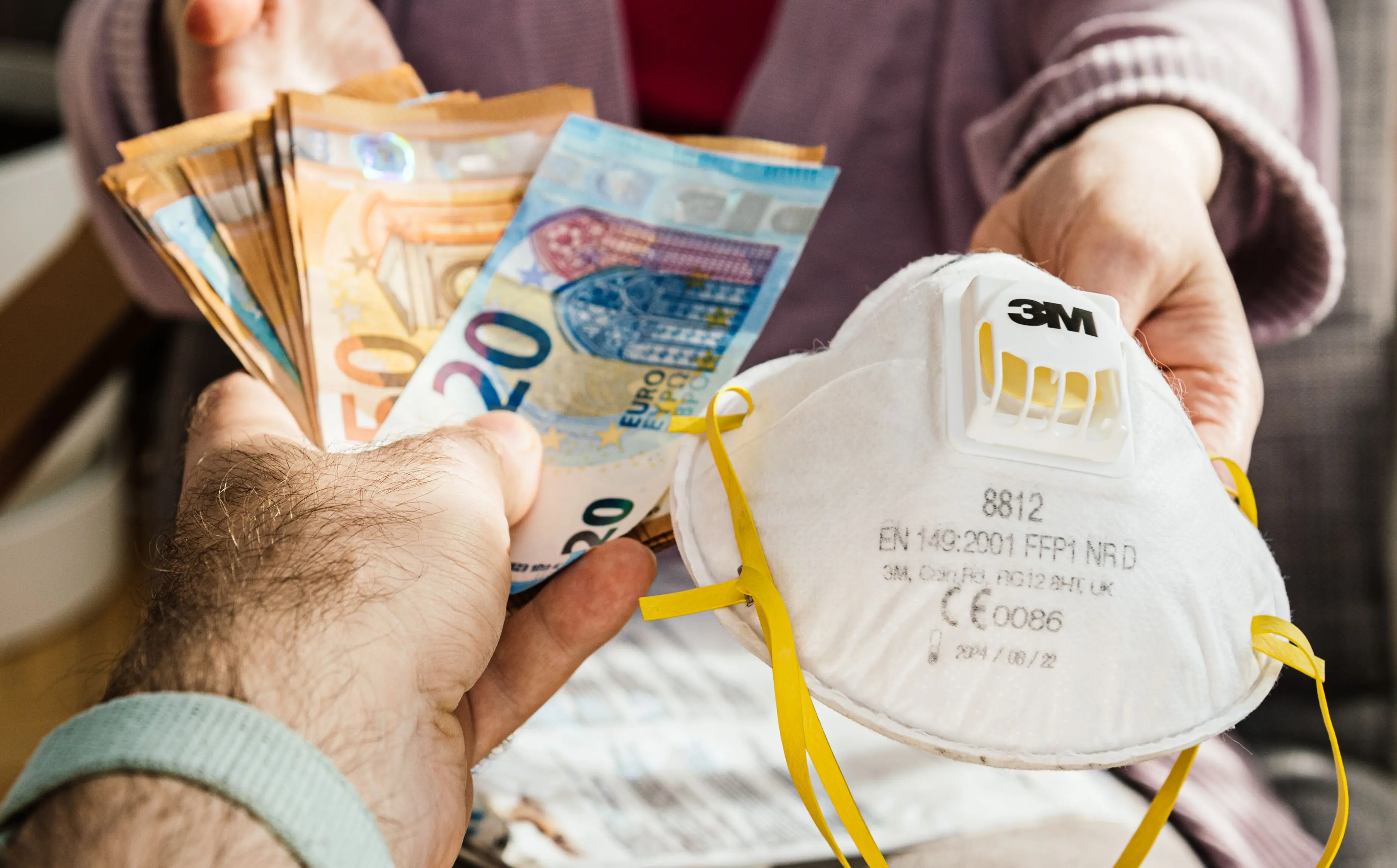 Χάος στο ΓεΣΥ - Αγοράζουμε μέχρι και 3000% πιο ακριβά ιατρικά αναλώσιμα