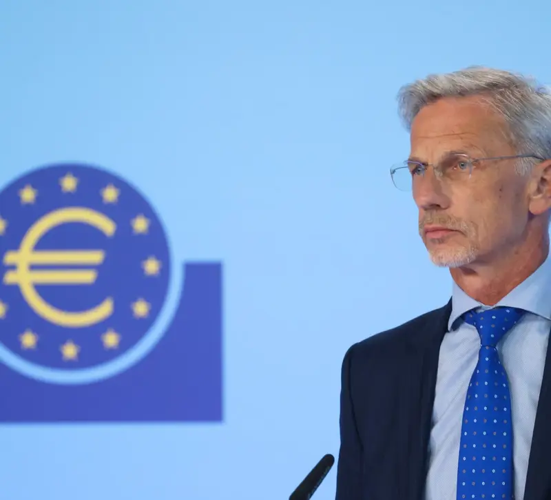 Ο αντιπρόεδρος της ΕΚΤ μετριάζει τις προσδοκίες για αυξήσεις επιτοκίων