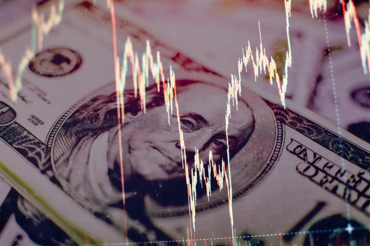 Παγκόσμιο sell-off στα ομόλογα: Στα ύψη το κόστος δανεισμού – Τι φοβούνται οι αγορές
