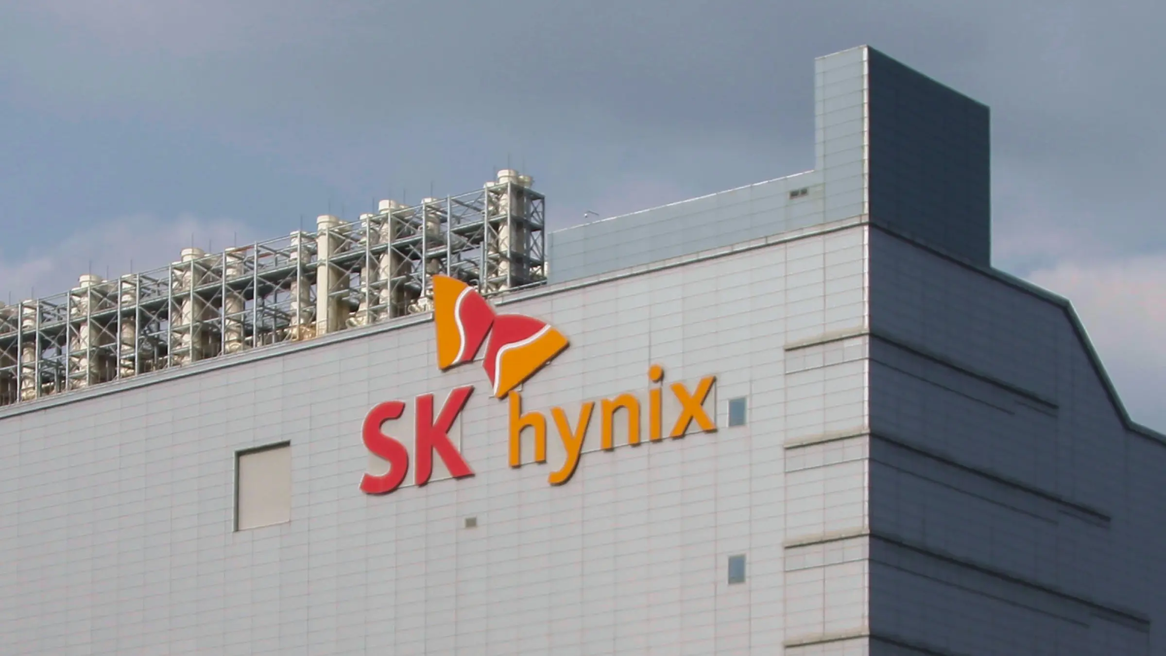 SK Hynix: Προχωρά σε buyback $28,6 δισ. με «καύσιμο» την έκρηξη της AI