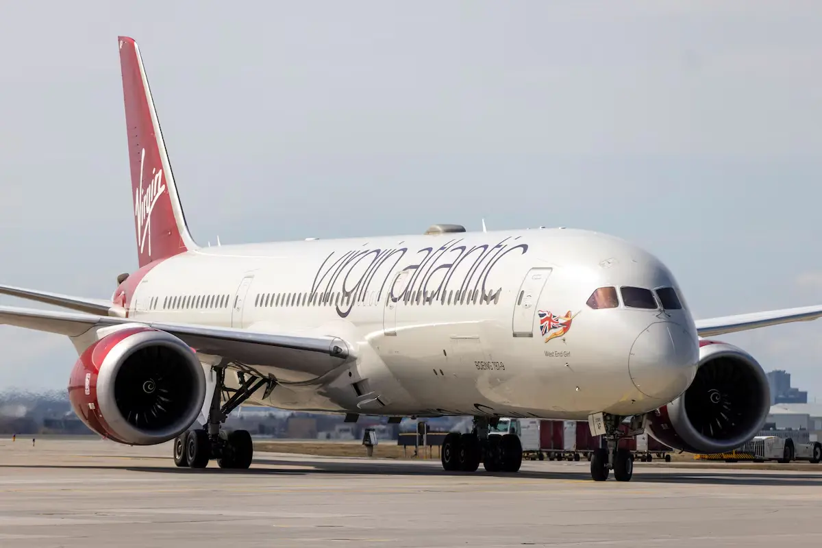 Virgin Atlantic και Trainline στο μικροσκόπιο για «κρυφές» χρεώσεις στις τιμές