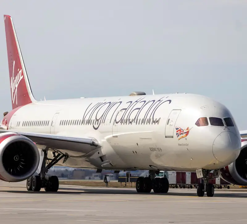 Virgin Atlantic και Trainline στο μικροσκόπιο για «κρυφές» χρεώσεις στις τιμές