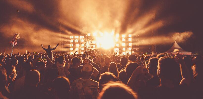 Παραπαίει ο κλάδος υποστήριξης συναυλιών και εκδηλώσεων