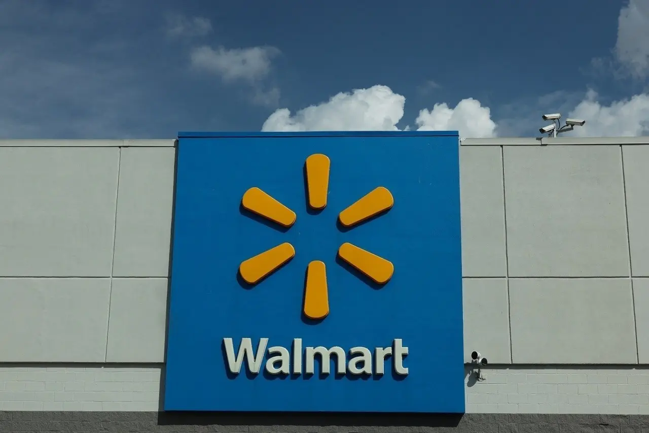 Walmart: Χαμηλό εξαετίας για τον ρυθμό αύξησης των πωλήσεων στις ΗΠΑ