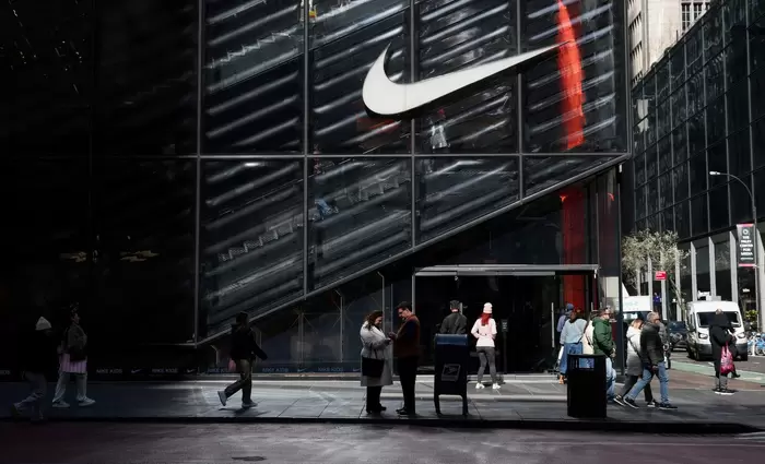 Τέλος εποχής: Η Nike αφαιρείται από τον S&P 100 της Wall Street