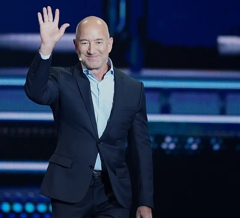 Τζεφ Μπέζος: Το μυστικό fund των $100 δισ. που θα αλλάξει τα πάντα στη βιομηχανία και στην Τεχνητή Νοημοσύνη