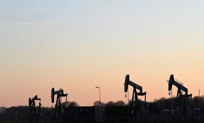 Κάτω από τα 80 δολ. το Brent μετά τις ανακοινώσεις στην Ελβετία
