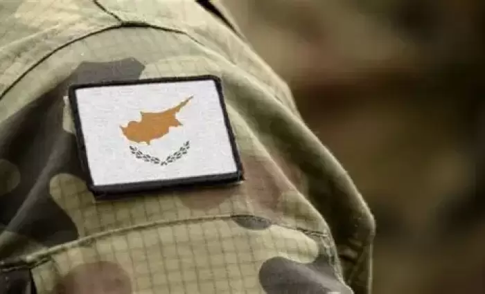 Δαπάνες €9,5 εκατ. και ευρήματα για σπατάλη - Καμπανάκι Ελεγκτικής για τη σίτιση στην ΕΦ