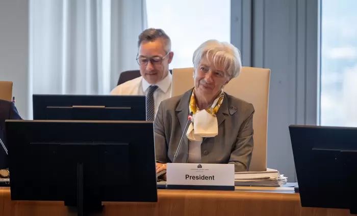 ΕΚΤ: Αύξηση των επιτοκίων τον Σεπτέμβριο, εάν κλιμακωθεί ο πόλεμος στο Ιράν