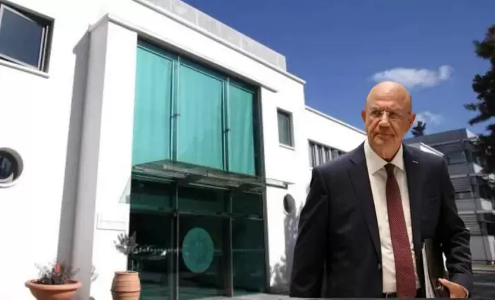Πάει στη Βουλή ο Μάκης Κεραυνός για να καταθέσει τον προϋπολογισμό του 2027