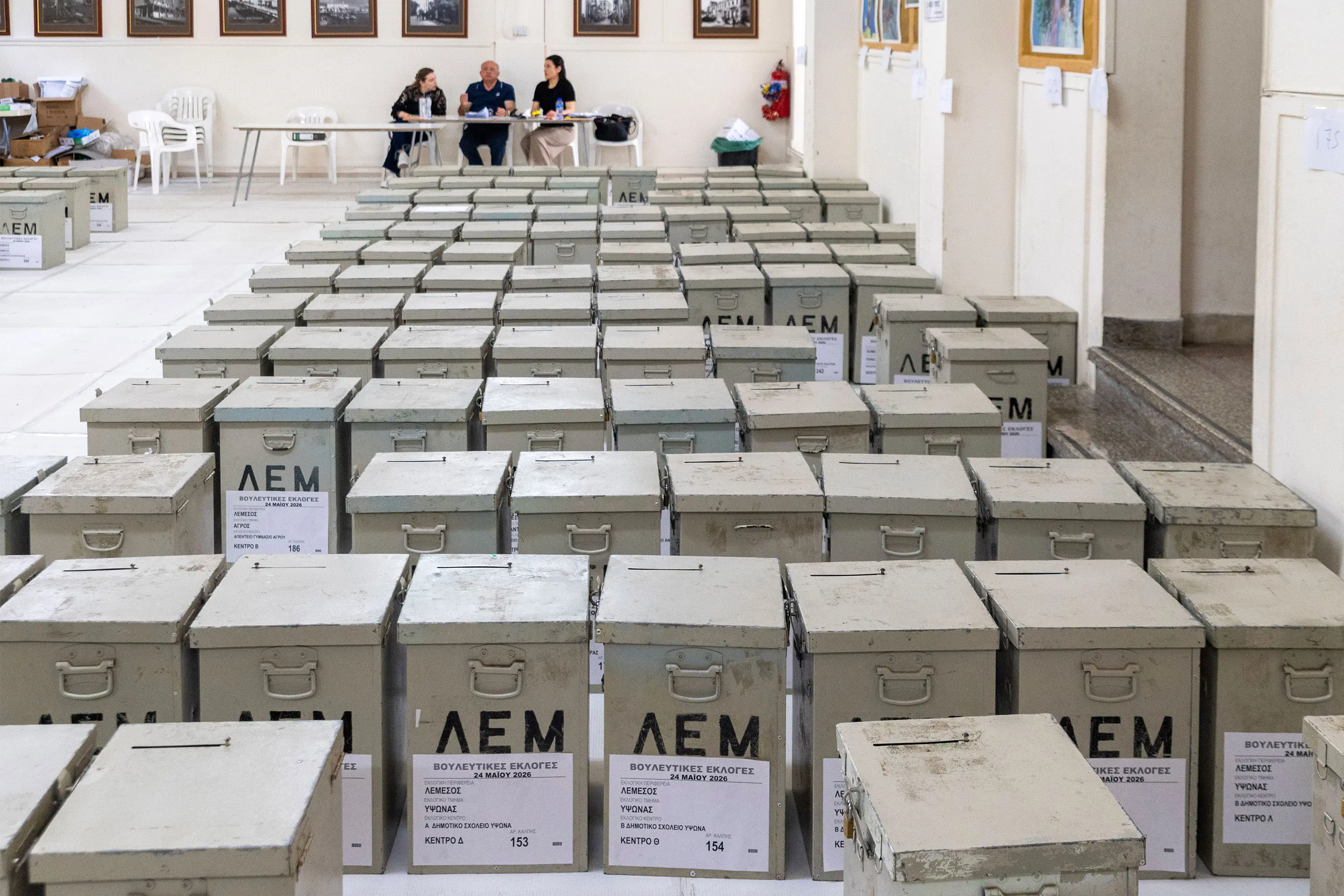 Οι εκλογές των €6 εκατ. και των ρεκόρ υποψηφίων και κομμάτων