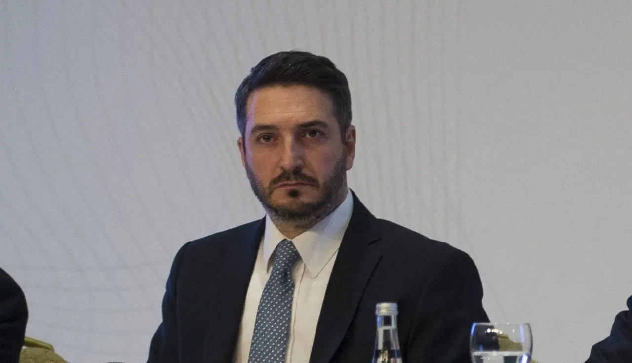 Τουρκία: Συνελήφθη πρώην υποδιοικητής της κεντρικής τράπεζας για το σκάνδαλο των funds