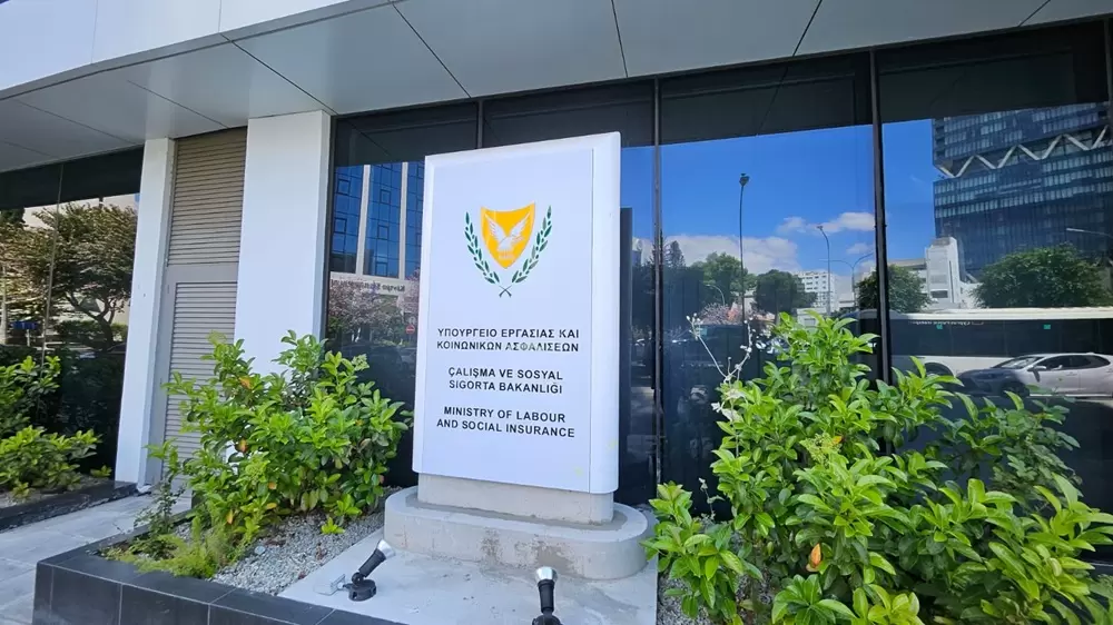 ΟΣΑΚ: Η συνταξιοδοτική μεταρρύθμιση να αναγνωρίσει την προσφορά των άτυπων φροντιστών
