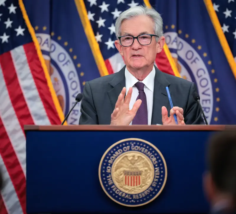 Fed: Συνεχίζεται το θρίλερ με την αντικατάσταση του Πάουελ