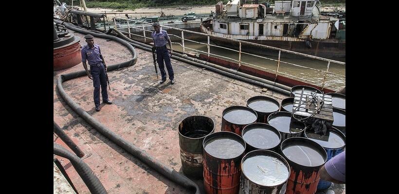 Πετρέλαιο: Πτώση σχεδόν 2% για Brent και WTI παρά την επίθεση κοντά στο Ορμούζ – Στο επίκεντρο η προσφορά