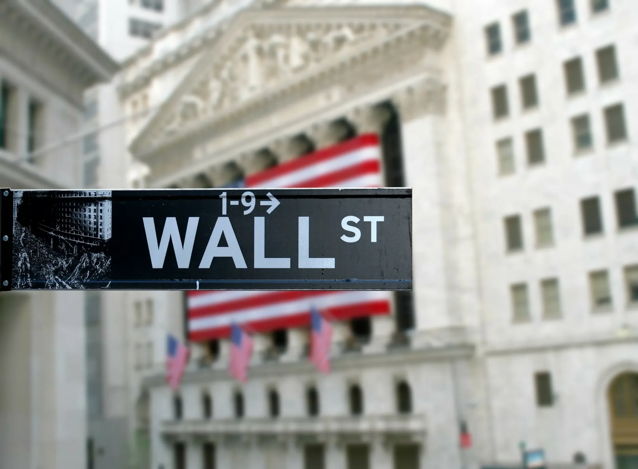 Wall Street: Η επέλαση του AI «σβήνει» τα πολεμικά σύννεφα της Μέσης Ανατολής