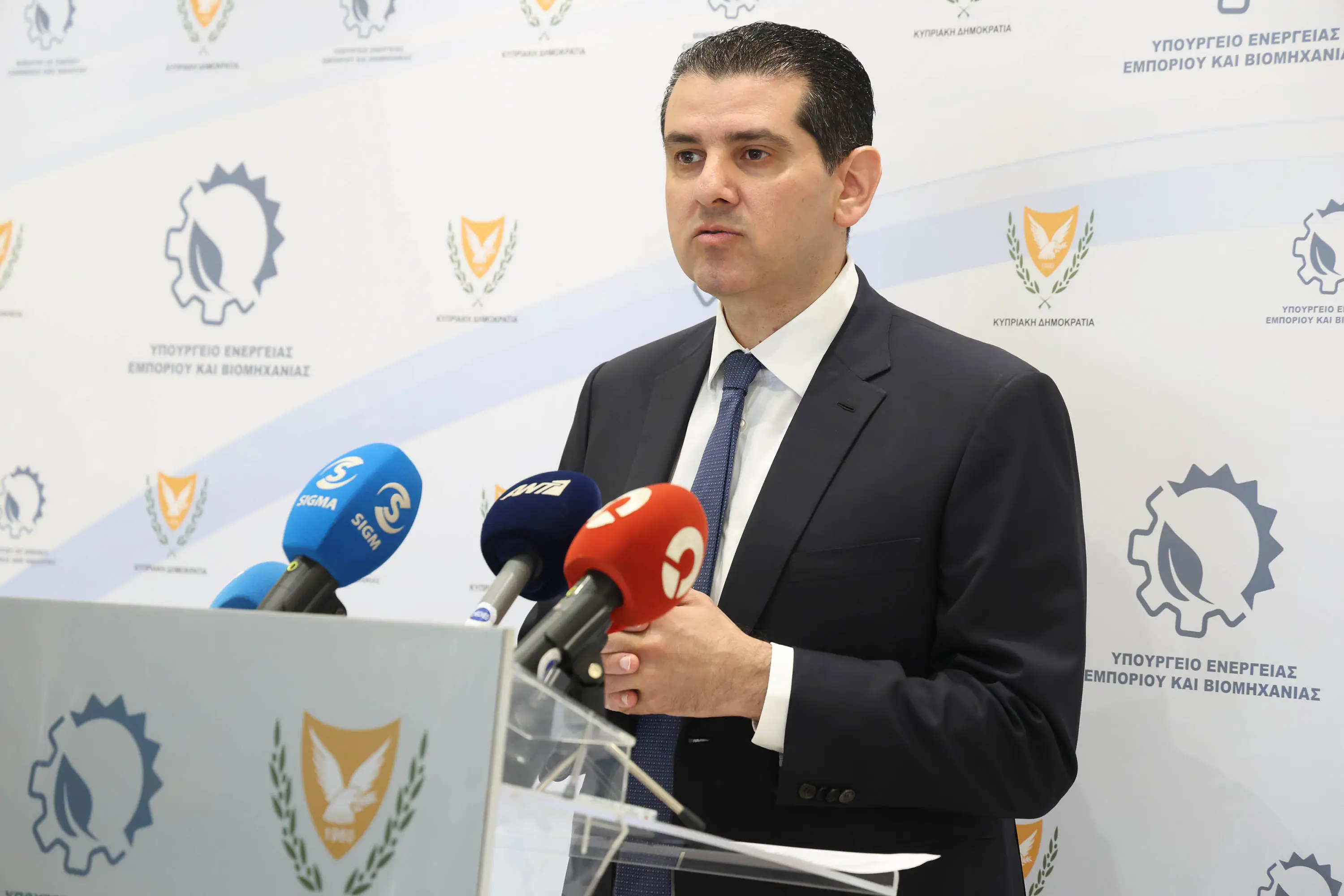 Πράσινο για νέο πλαίσιο εγγραφής εταιρειών ξένων συμφερόντων – Υποχρεωτική έκθεση απασχόλησης