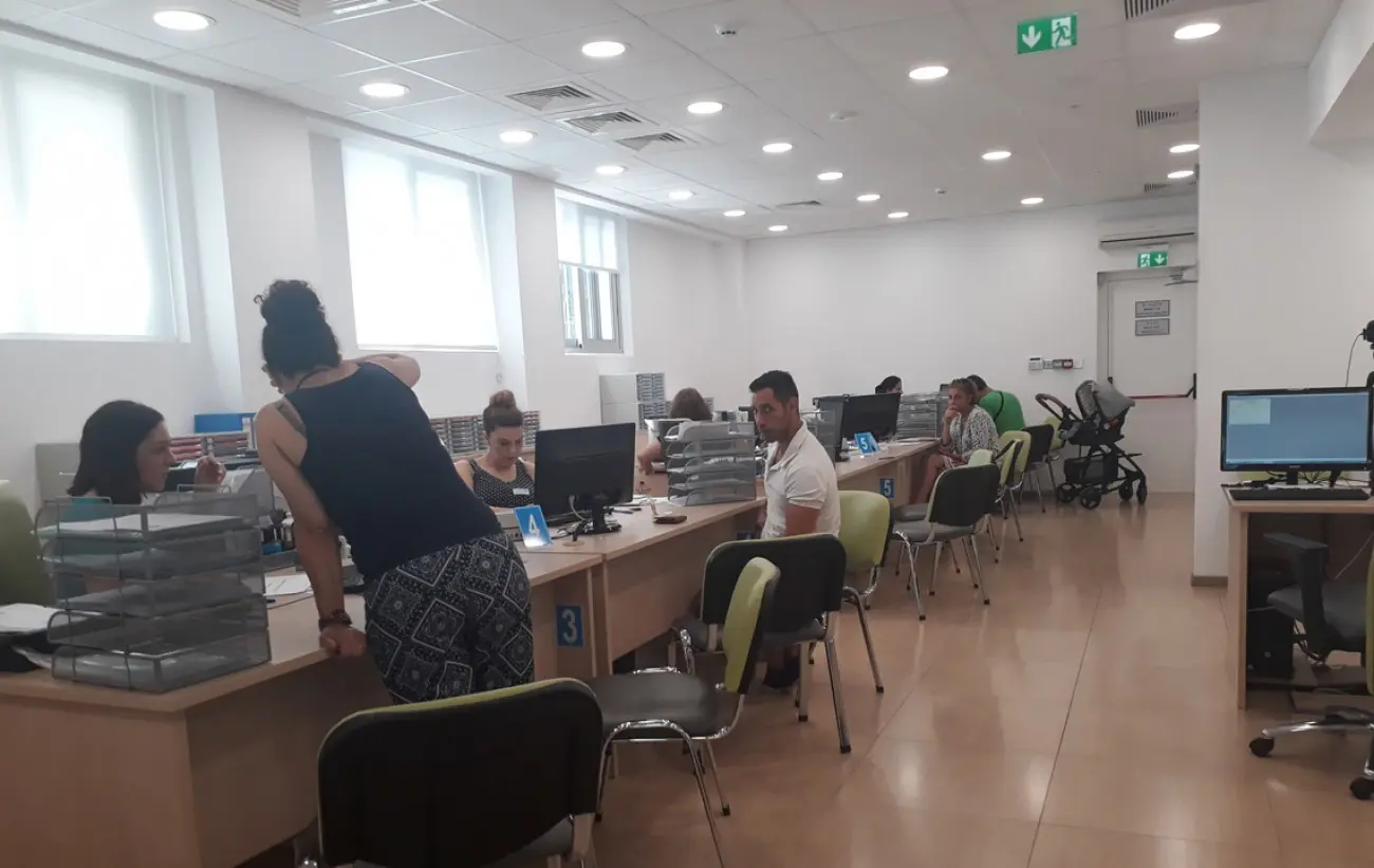 Για ποιος θα είναι ανοιχτά τα ΚΕΠ - Περιορισμοί από το ΥΠΟΙΚ