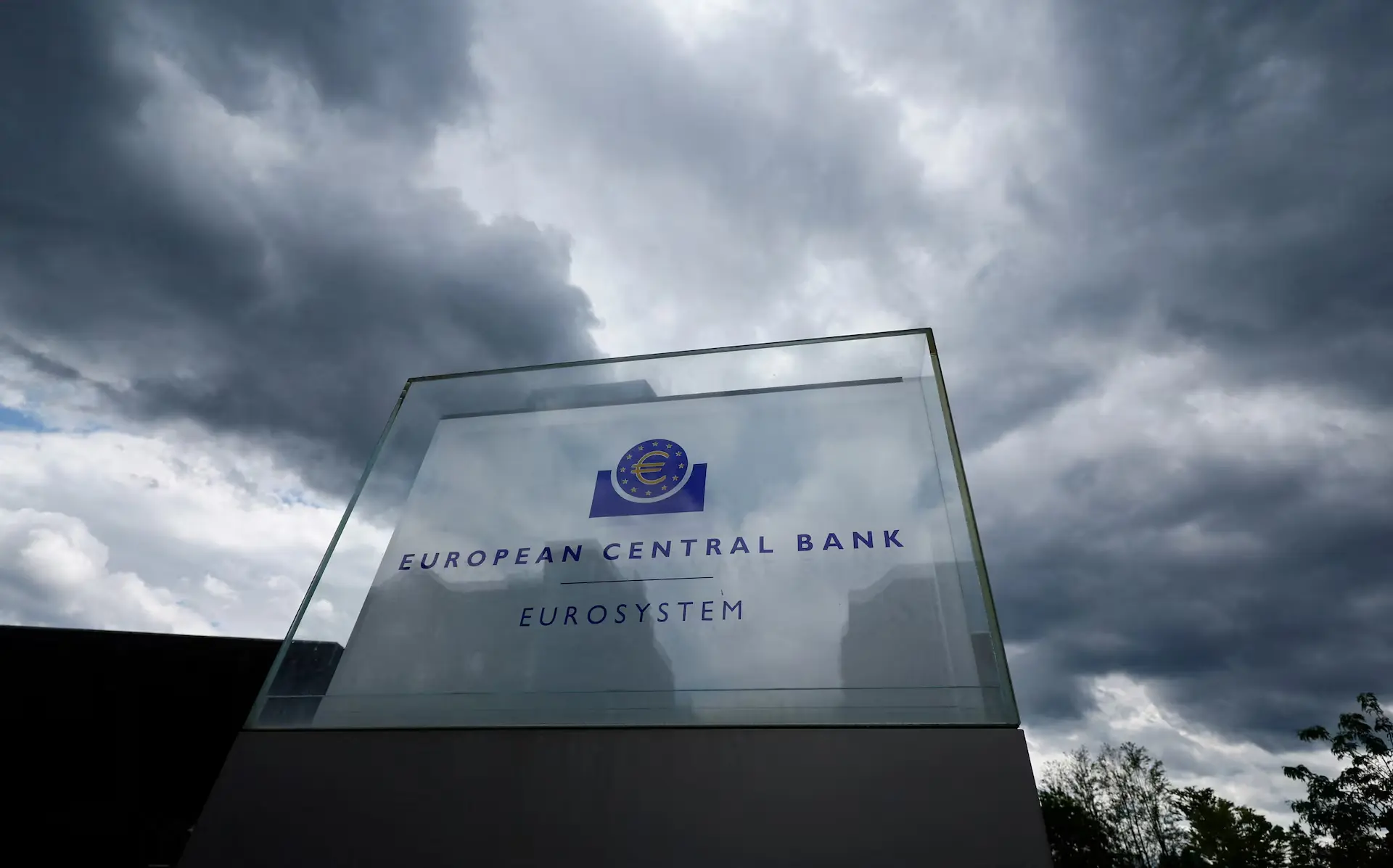 ΕΚΤ: Αυξανόμενη απειλή για οικονομική σταθερότητα η κλιματική κρίση