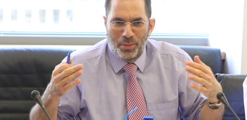 Εκτάκτως στην Βουλή για τα λεωφορεία ο Γενικός Ελεγκτής