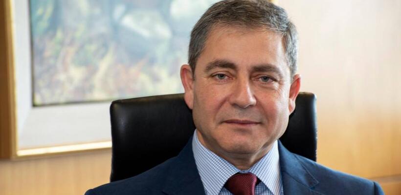 Μεταβάσεις και Υπερβάσεις