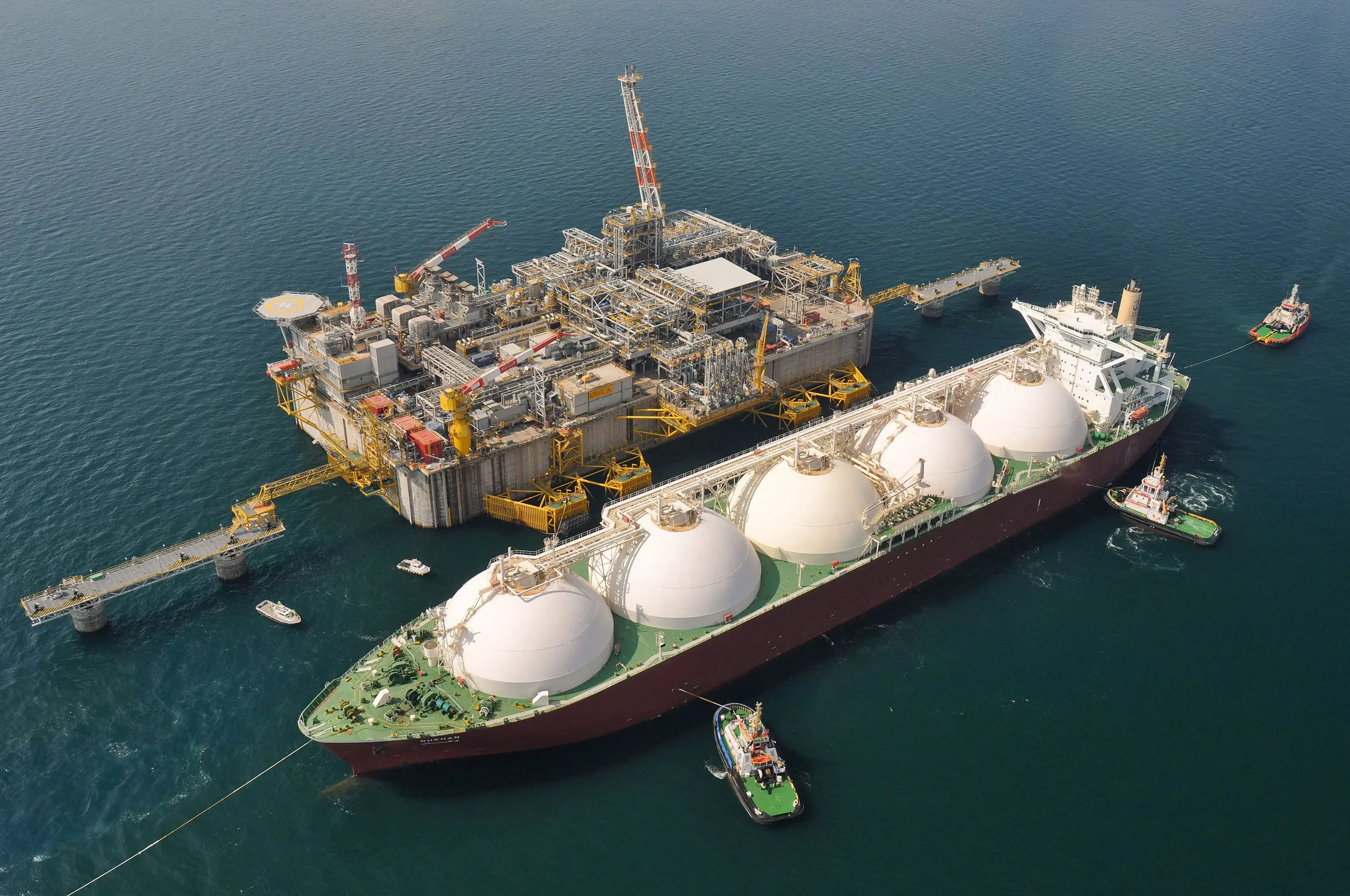Φυσικό αέριο: Η παγκόσμια αγορά LNG σε κρίση μετά το πλήγμα στο Κατάρ και το κλείσιμο του Ορμούζ
