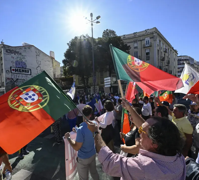 Πορτογαλία: Αυστηροποιεί τους όρους απόκτησης υπηκοότητας λόγω αύξησης της μετανάστευσης