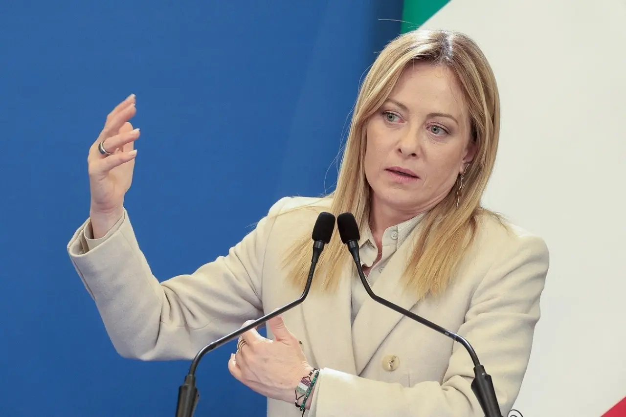 Ιταλία: Αξιοποιεί τη δημοσιονομική ευελιξία της ΕΕ για επενδύσεις στην ενέργεια