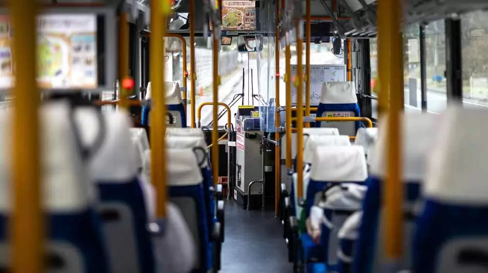 Στα €5 το μηνιαίο και στα €30 το ετήσιο μαθητικό εισιτήριο λεωφορείων