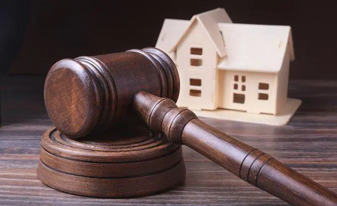 Πράσινο φως από Βουλή στους νόμους για τις εκποιήσεις - Απορρίφθηκαν τροπολογίες κομμάτων