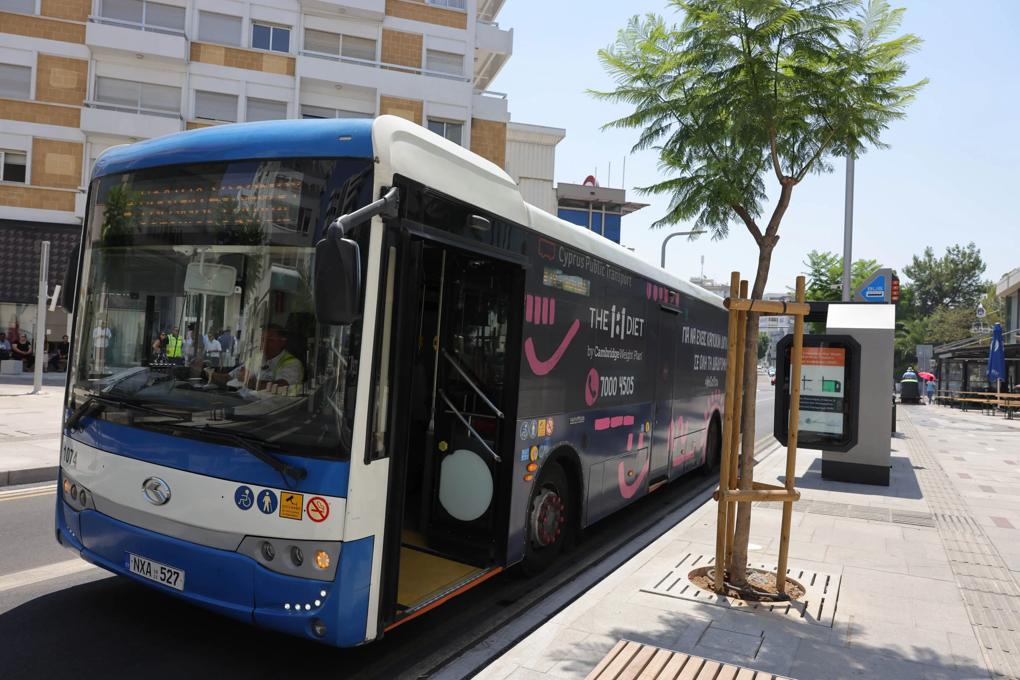 Αυξήθηκαν οι εγγραφές λεωφορείων τον Ιούλιο