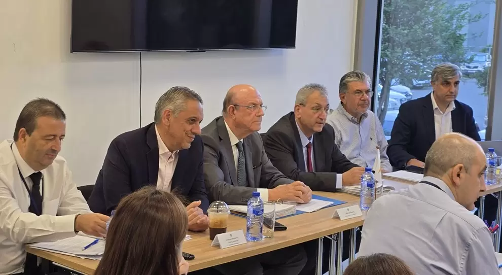 ΥΠΟΙΚ: Ασφαλιστικές δικλίδες στη συνταξοδοτική μεταρρύθμιση για μελλοντικές κρίσεις – Προβληματισμένοι οι κοινωνικοί εταίροι