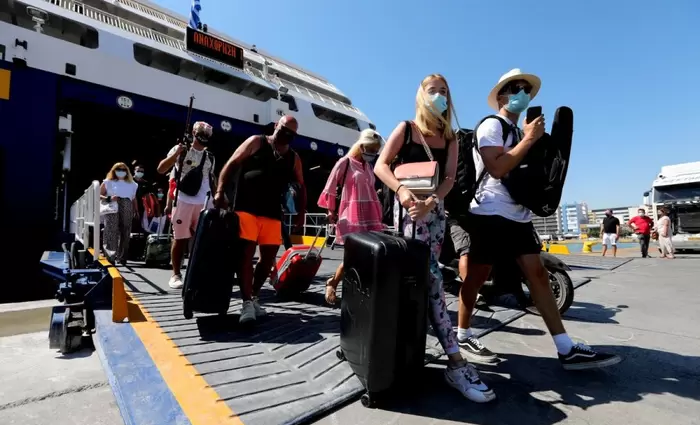 Θα ταξιδέψετε Ελλάδα; Αλλαγές από σήμερα σε μετακινήσεις & χώρους ψυχαγωγίας